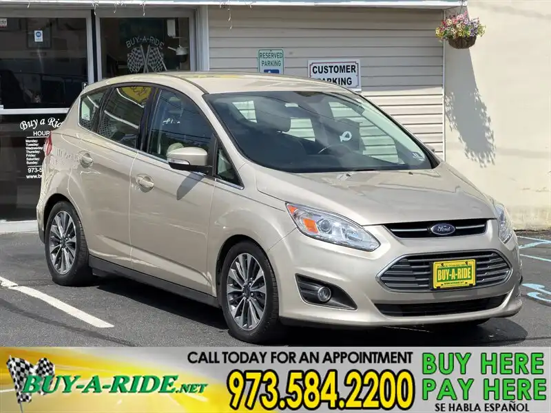 2017 Ford C-Max Hybrid Titanium's photo