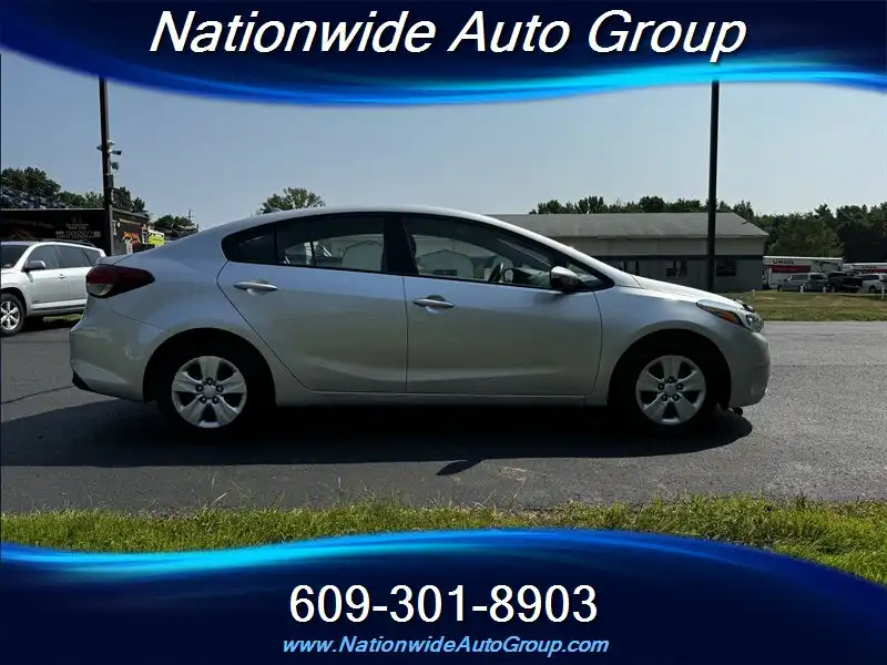 2018 Kia Forte LX's photo