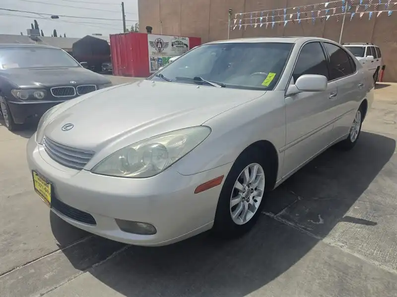 2003 Lexus ES 350 300's photo