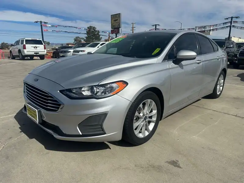 2019 Ford Fusion SE FWD's photo