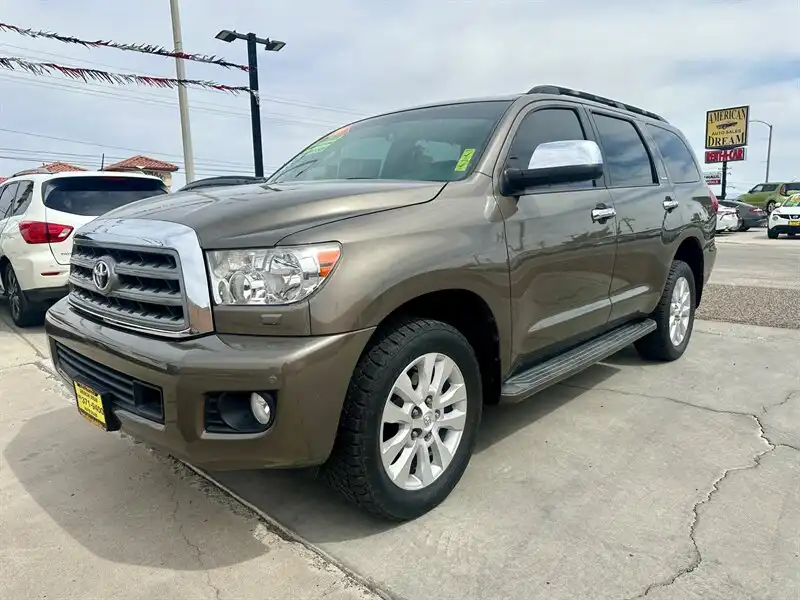 2017 Toyota Sequoia 5.7 Auto 4WD FFV Platinum's photo