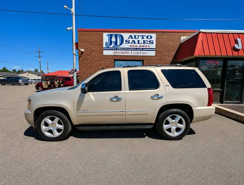 2010 Chevrolet Tahoe 4WD LTZ's photo