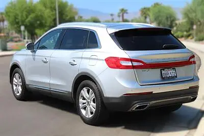 2017 Lincoln MKX Premiere FWD photo 4