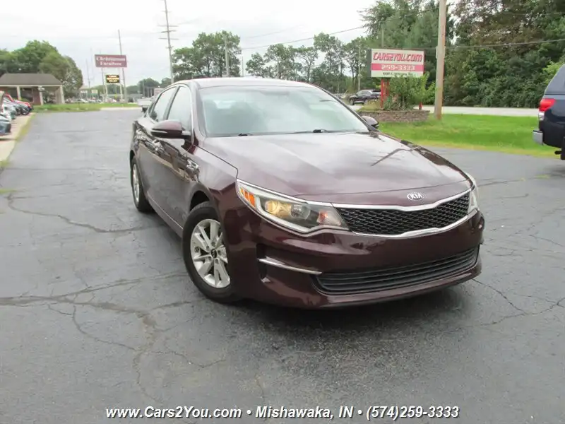 2017 Kia Optima LX Auto's photo