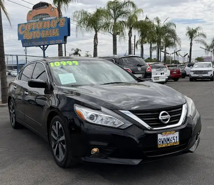 2017 Nissan Altima 2.5 SR's photo