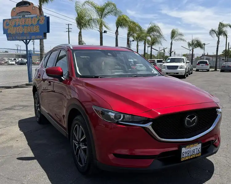 2018 Mazda CX-5 Touring auto's photo