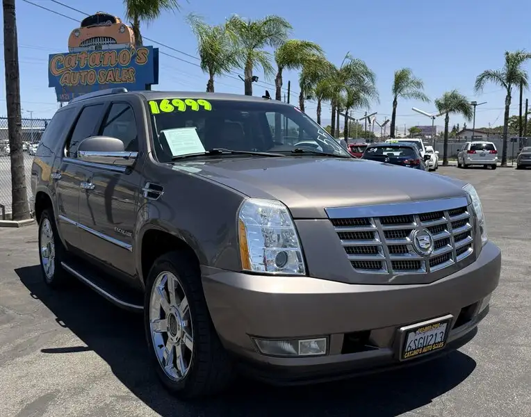 2012 Cadillac Escalade AWD Luxury's photo