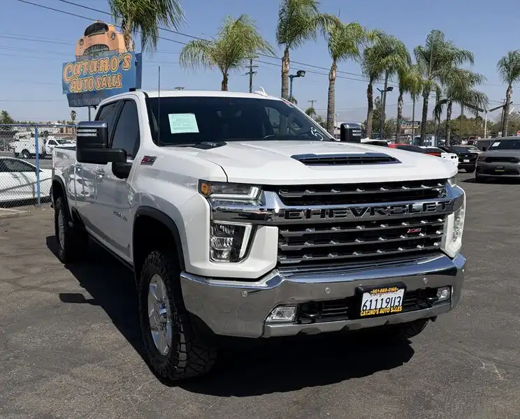 2022 Chevrolet Silverado HD LTZ 4WD Crew Cab Standard Box's photo