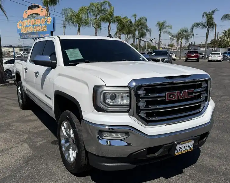 2017 GMC Sierra 2WD Crew Cab Short Box SLT's photo