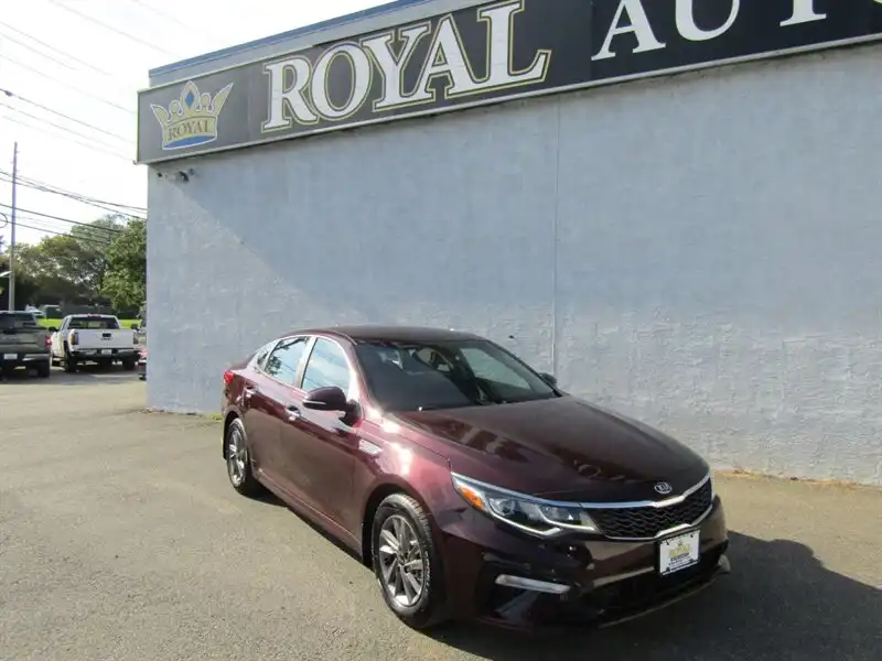 2020 Kia Optima LX Auto's photo