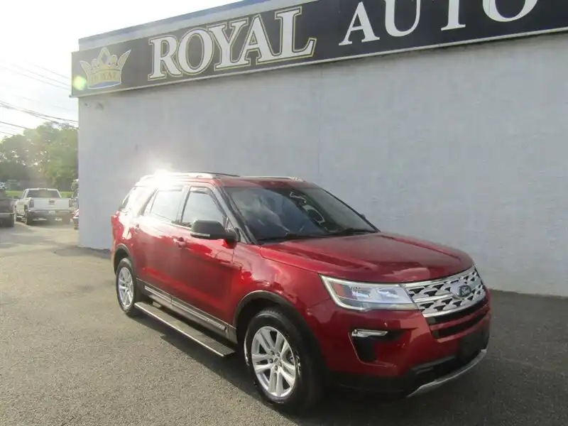 2019 Ford Explorer XLT 4WD's photo