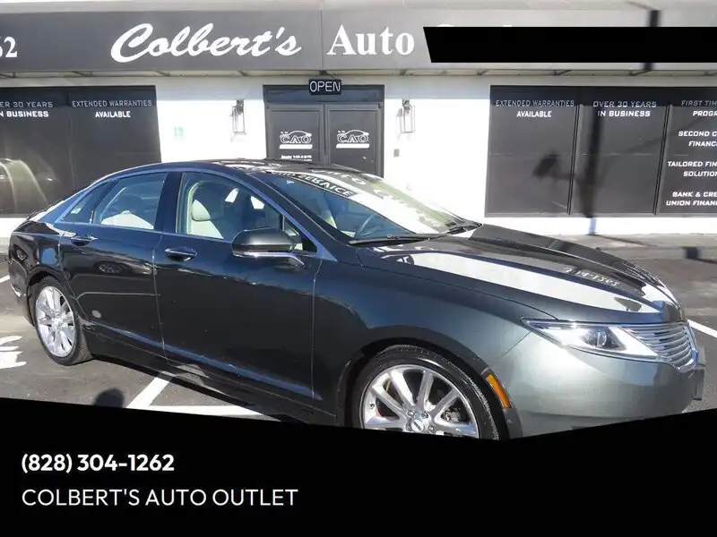 2016 Lincoln MKZ Front Wheel Drive's photo