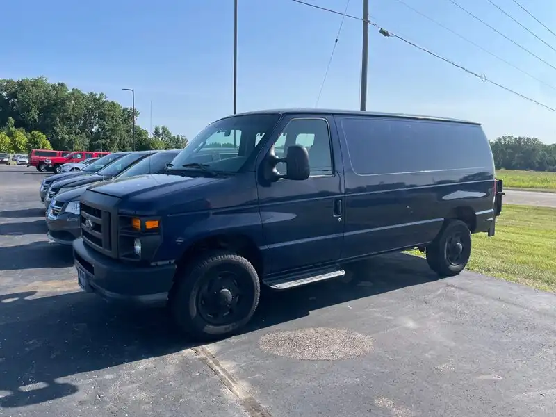 2008 Ford E-Series E-350 Super Duty's photo
