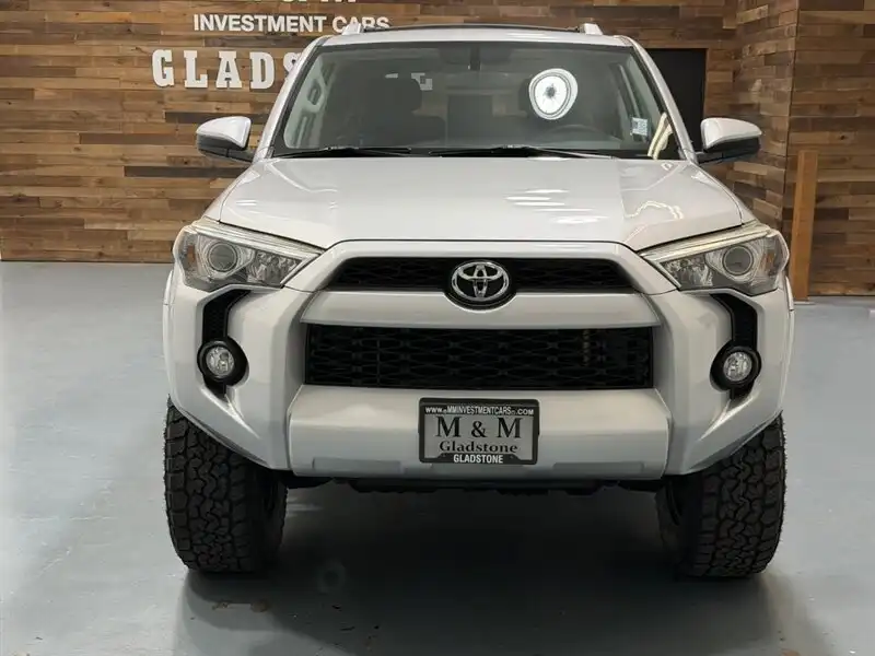 2014 Toyota 4Runner SR5 4x4 V6's photo