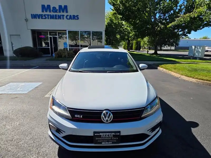 2017 Volkswagen Jetta 2.0T GLI Auto's photo