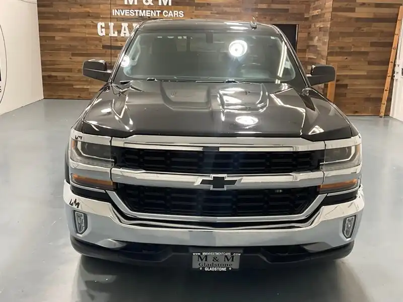 2017 Chevrolet Silverado 1500 LT 4X4 Crew Cab Standard Box's photo