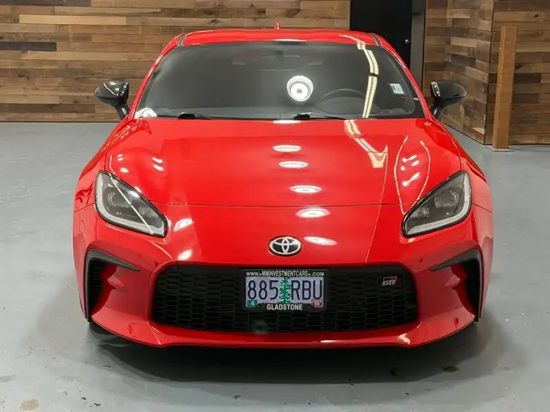 2023 Toyota GR86 Premium's photo
