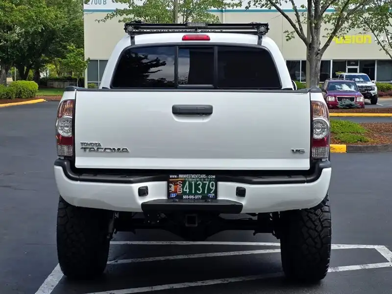 2015 Toyota Tacoma 4x4 Doublecab V6 AT's photo