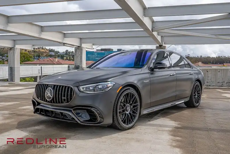 2025 Mercedes-Benz S-Class S 63 E-Performance's photo