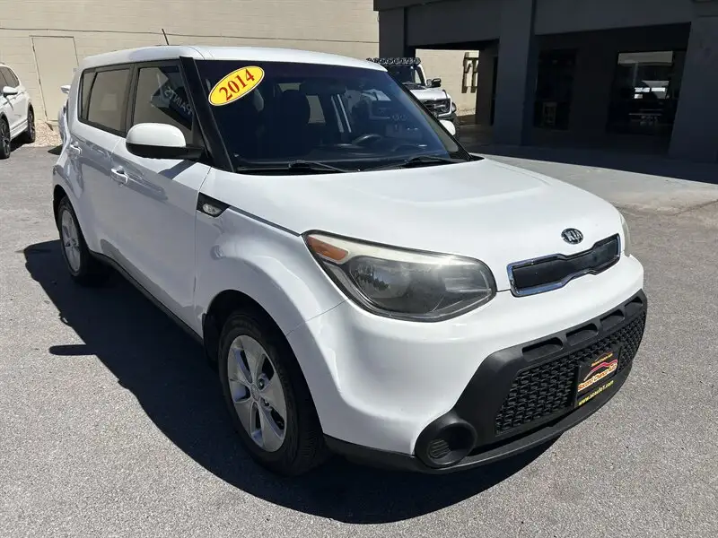 2014 Kia Soul 1.6 Base 5-Door's photo