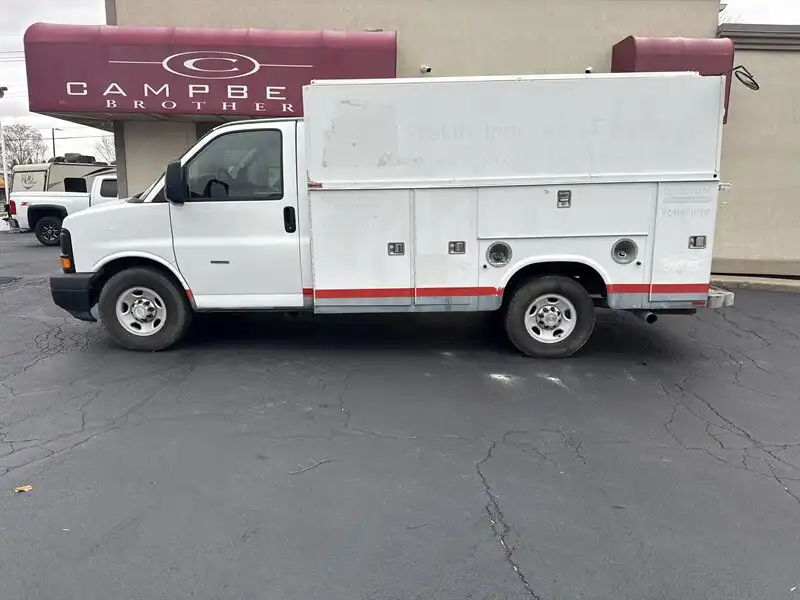 2012 Chevrolet Express's photo