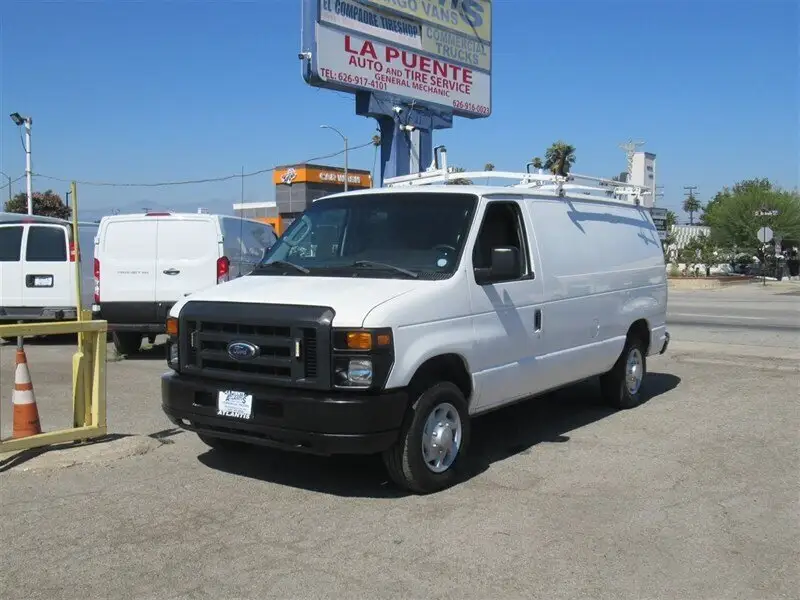 2013 Ford E-Series E-150 Van photo 1