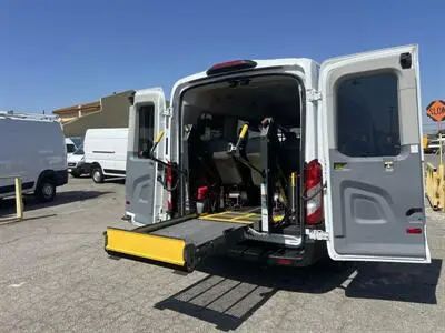 2019 Ford Transit undefined photo 3