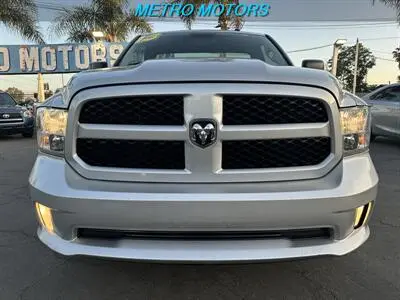 2013 RAM 1500 Express Regular Cab SWB photo 2