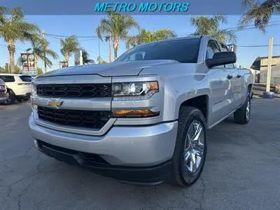 2016 Chevrolet Silverado 1500 Custom Double Cab Std Box photo 3