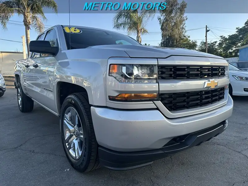 2016 Chevrolet Silverado 1500 Custom Double Cab Std Box photo 1