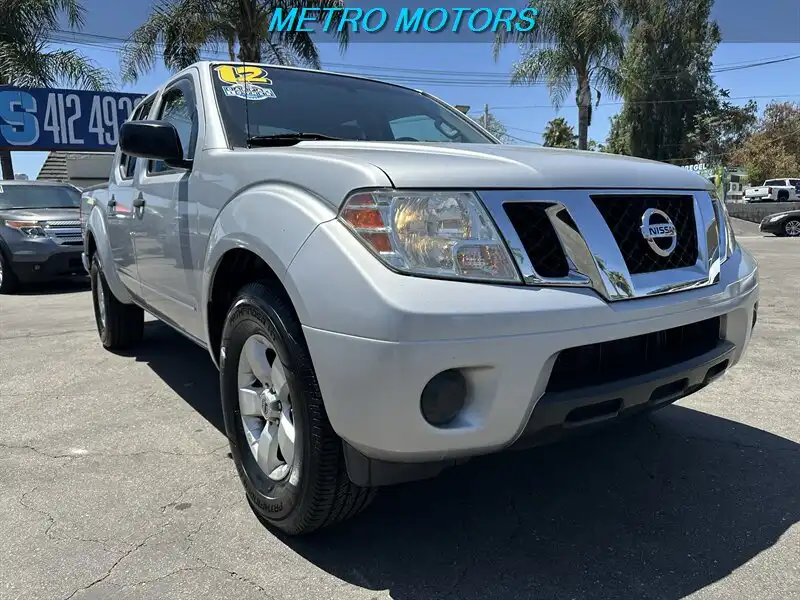 2012 Nissan Frontier 4.0 S Crew Cab 4X2 AT's photo