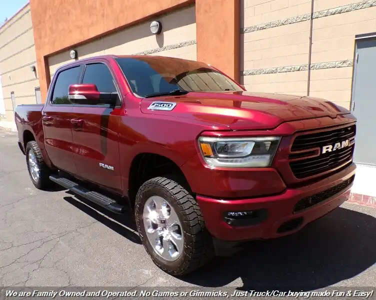 2021 RAM 1500 Big Horn/Lone Star 4x4 Crew Cab 5'7's photo