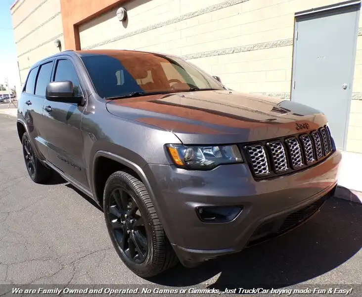 2021 Jeep Grand Cherokee Laredo X 4WD's photo