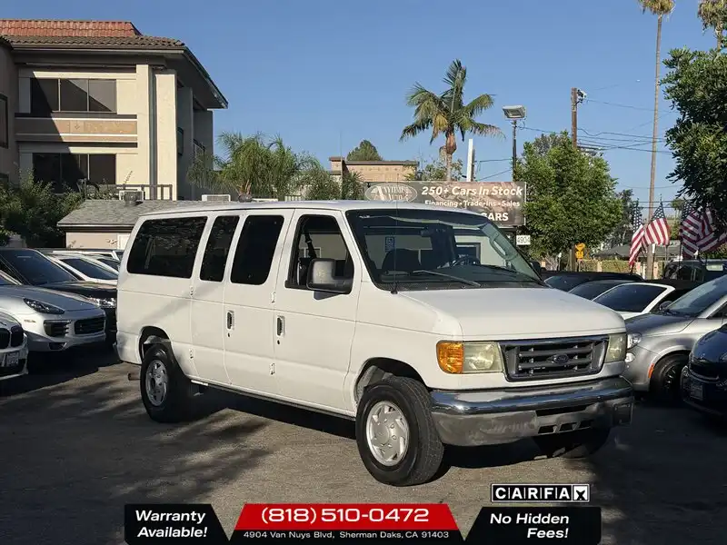 2005 Ford E-Series E-350 XLT Super Duty's photo