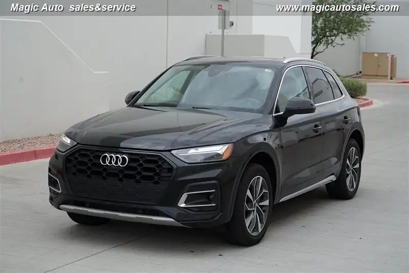 2021 Audi Q5 45 Premium Plus's photo