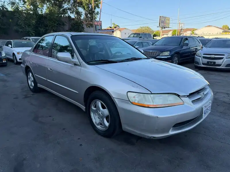 1999 Honda Accord 3.0 EX 4AT W/LEATHER's photo