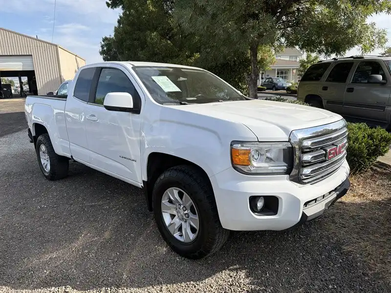 2016 GMC Canyon SLE 4WD Extended Cab's photo