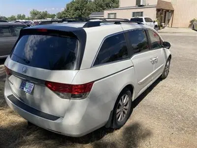 2014 Honda Odyssey EX photo 3