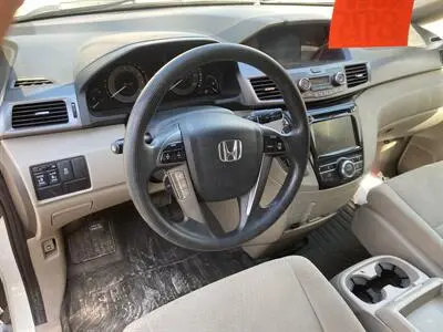 2014 Honda Odyssey EX photo 5