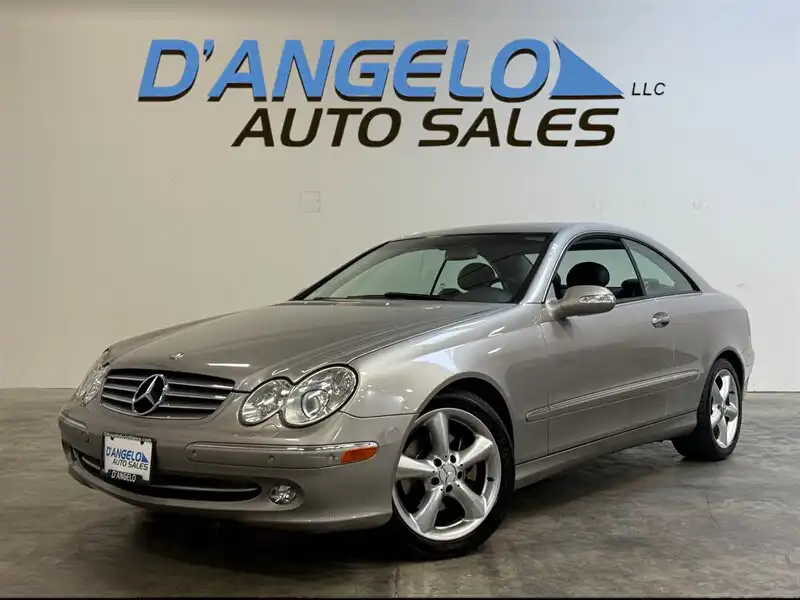 2004 Mercedes-Benz CLK-Class CLK320 Coupe's photo