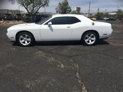 2013 Dodge Challenger SXT photo 5