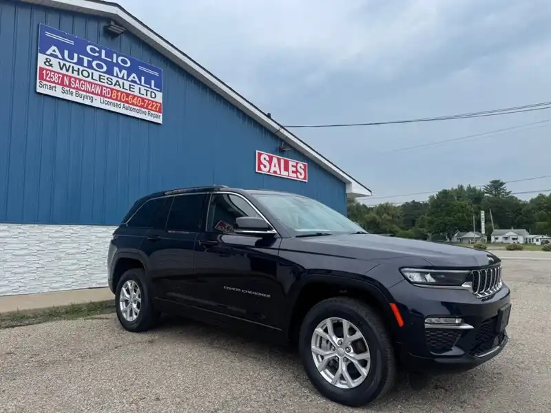 2023 Jeep Grand Cherokee Limited's photo