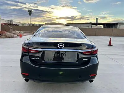 2018 Mazda EZ-6 Touring Auto photo 3
