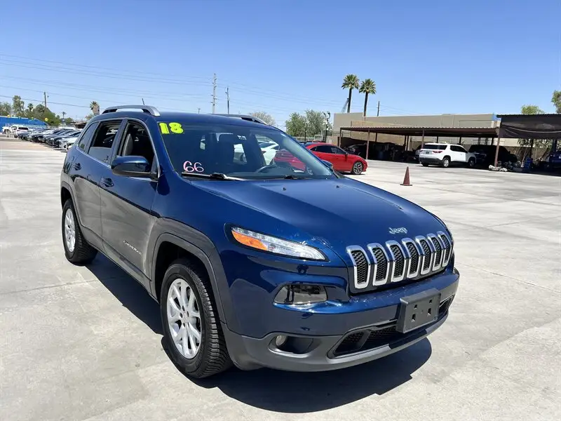 2018 Jeep Cherokee Latitude 4X4 photo 1
