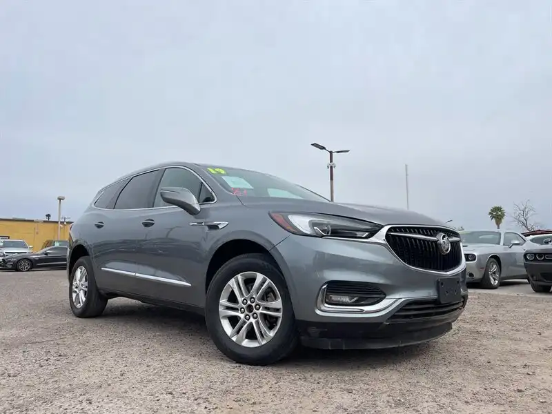 2019 Buick Enclave Essence's photo