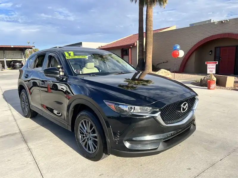 2017 Mazda CX-5 Touring Auto's photo