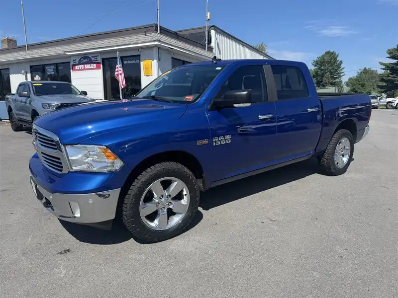 2016 RAM 1500 Big Horn 4x4 Crew Cab 5'7's photo