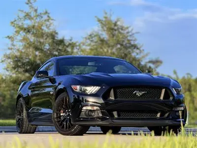 2015 Ford Mustang GT Coupe Premium photo 3