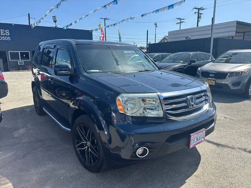 Vehicle Image 2