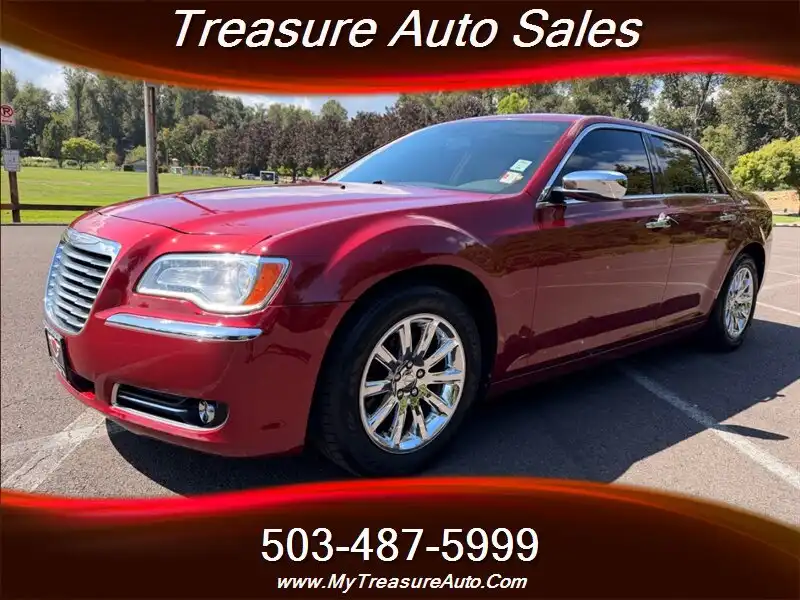 2013 Chrysler 300 HEMI C's photo